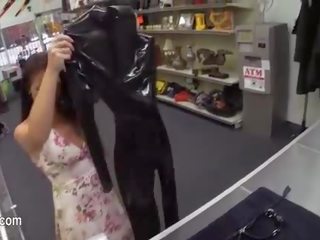 Patiess amatieri coeds sasitu uz voyeur vid