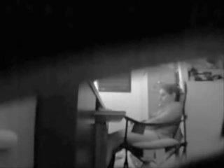 Mea frumos mama masturband-se la ei birou. ascuns camera