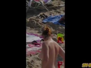 Голям голям цици топлес milfs - воайор аматьори плаж mov