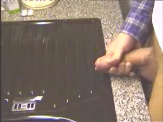 Real amatore pederast në vid (homemade)