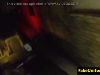 Tikras uk ypatybė pakliuvom iki padirbtas policininkas