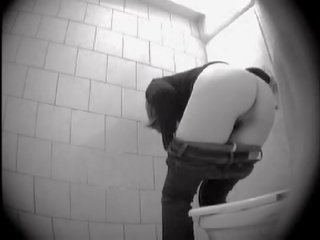 Toalett pissing 04