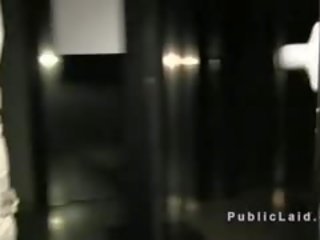 Amatieri iezīme sasitu uz sportazāle