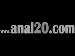 Anal bintang pornografi dengan kontol di dia sempit bokong