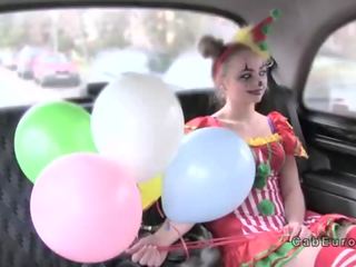 Cheated tineri femeie breton în fals taxi pentru razbunare
