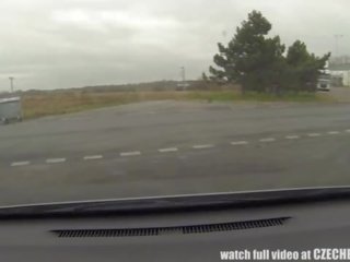 Strumpet milf obține plătit pentru masina la dracu