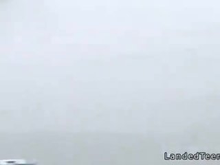 Costumed adoleshent hitchhiker shembur i madh penis përjashta