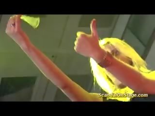 Публічний sexshow приватний танець