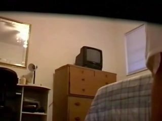 Betje eje tutulan ýalaňaç changing - ýatylýan otag kamera
