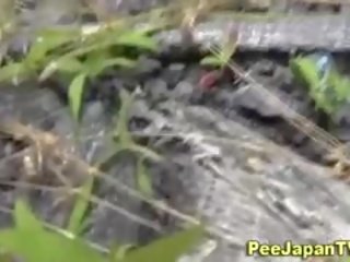 Japanes daughter Peeing Outside