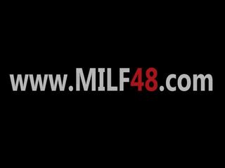 Extremamente elite milf penetrar