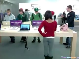 Csaj videófilmek neki nagy segg -ban nyilvános