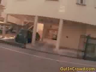 Musclé gai sucé et baise