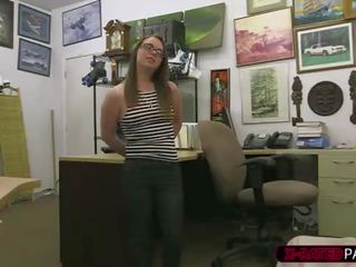 性感 和 金發 女人 得到 hammered 由 shawn 在 他的 辦公室