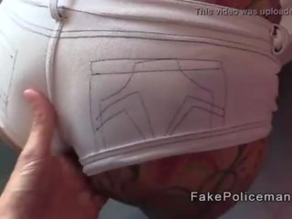 Ponaredek policaj analno jebe veliko oprsje blondinke pov