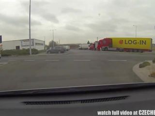 Strumpet milf saada maksettu varten auto naida