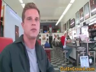 妖娆 奶油小生 有 同性 吸吮 和 制造 出 上 该 公 地方 卫生间 1 由 outincrowd