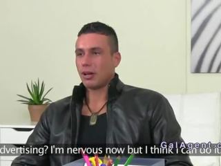 Евро женски пол агент в чорапогащи вози голям manhood