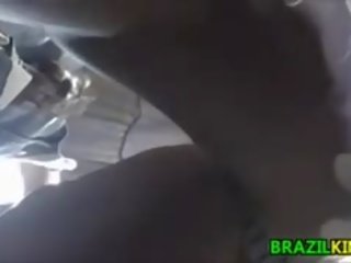 Upskirt daripada yang warga brazil darling dalam awam
