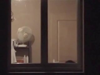 Môj erotický sused predstavenie kozy - okno sexuálny sliedič