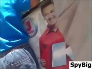 優れた 尻 で ショートパンツ 外 で 公共