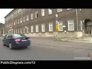 Злягання wrists і ankles краля трахкав на відкритому повітрі