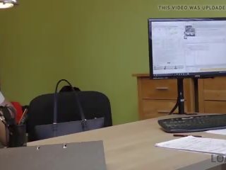 Loan4k rodičia sú bohaté ale ona fucks pre prístup na banka