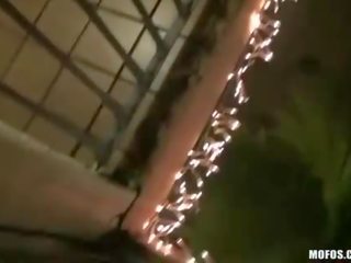 Juveniles 夹 青少年 女孩 在 隔壁 室