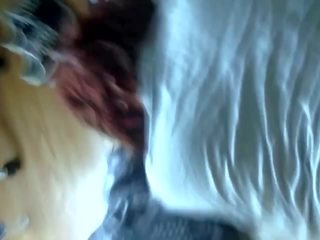 Paksu phallus sisään tiukka teinit pussy-mpeg-4