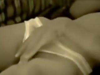 Mastrubacija v postelja: brezplačno 60 fps seks video 73